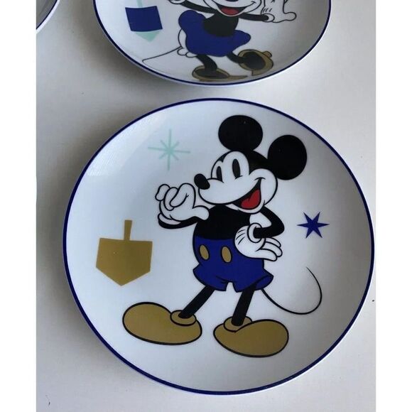 Set Of 4 Disney Mickey & Minnie Mouse Hanukkah Celebration Appetizer Plates NEW - Picture 9 of 12